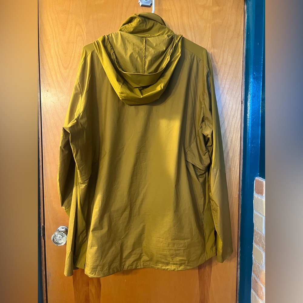Lululemon Active Jacket
Gold Spice - Picture 2 of 8